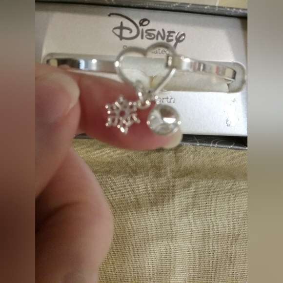 BRAND NEW Disney Bracelet - Picture 2 of 2